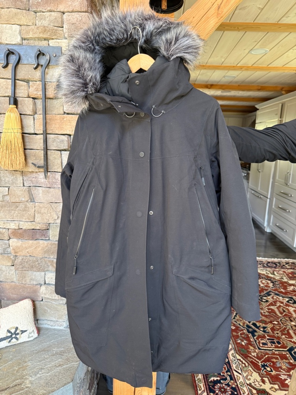 The North Face Black Women's Ski Snow Jacket with Faux-Fur Hood